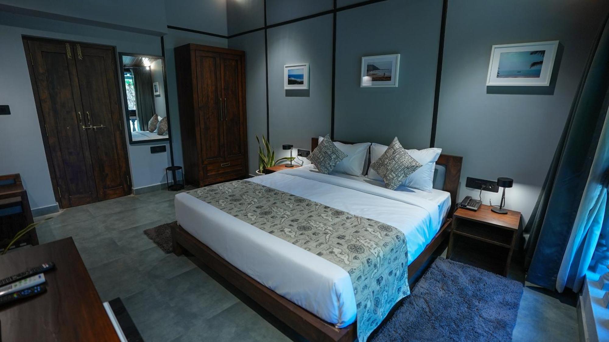 Sort By Stays, Grand Peddem, Anjuna